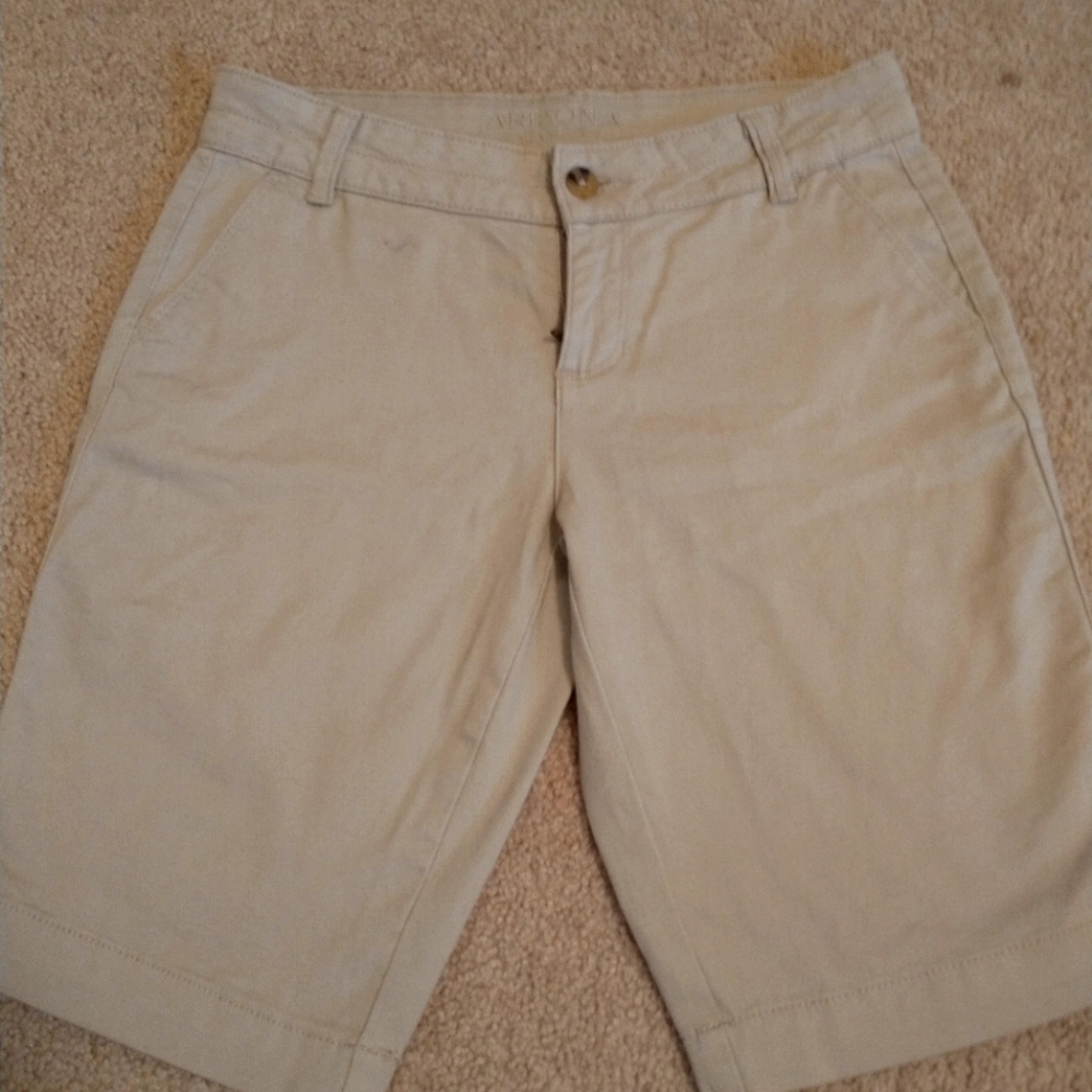 Arizona Bermuda shorts size 3